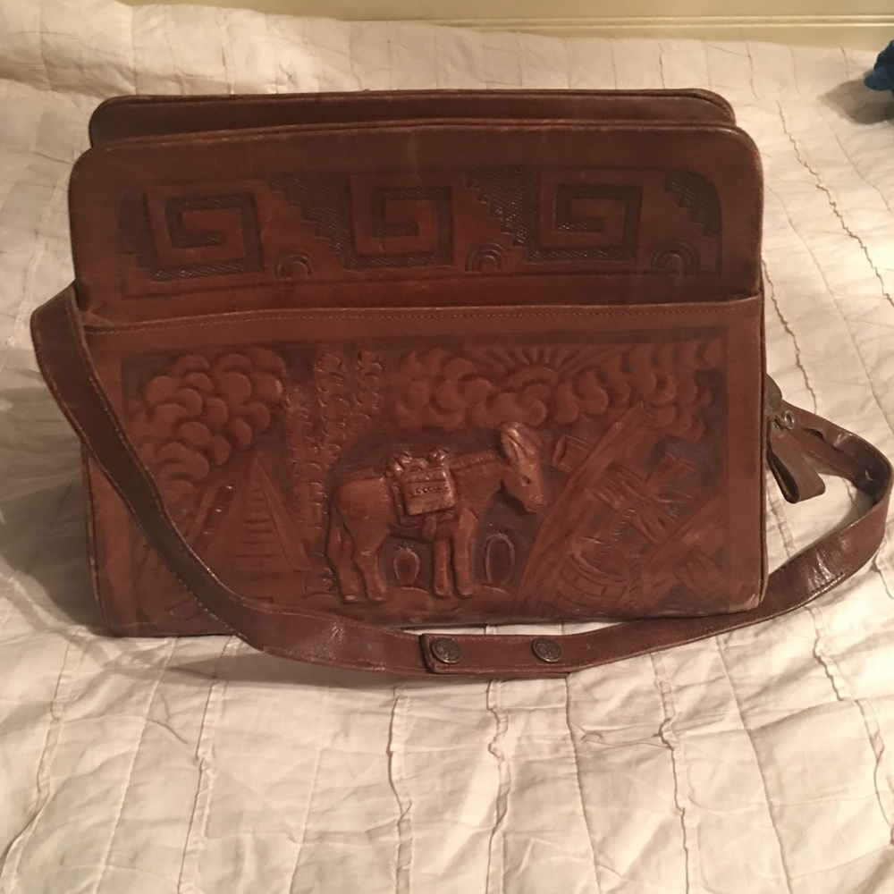 Vintage Leather Bag!